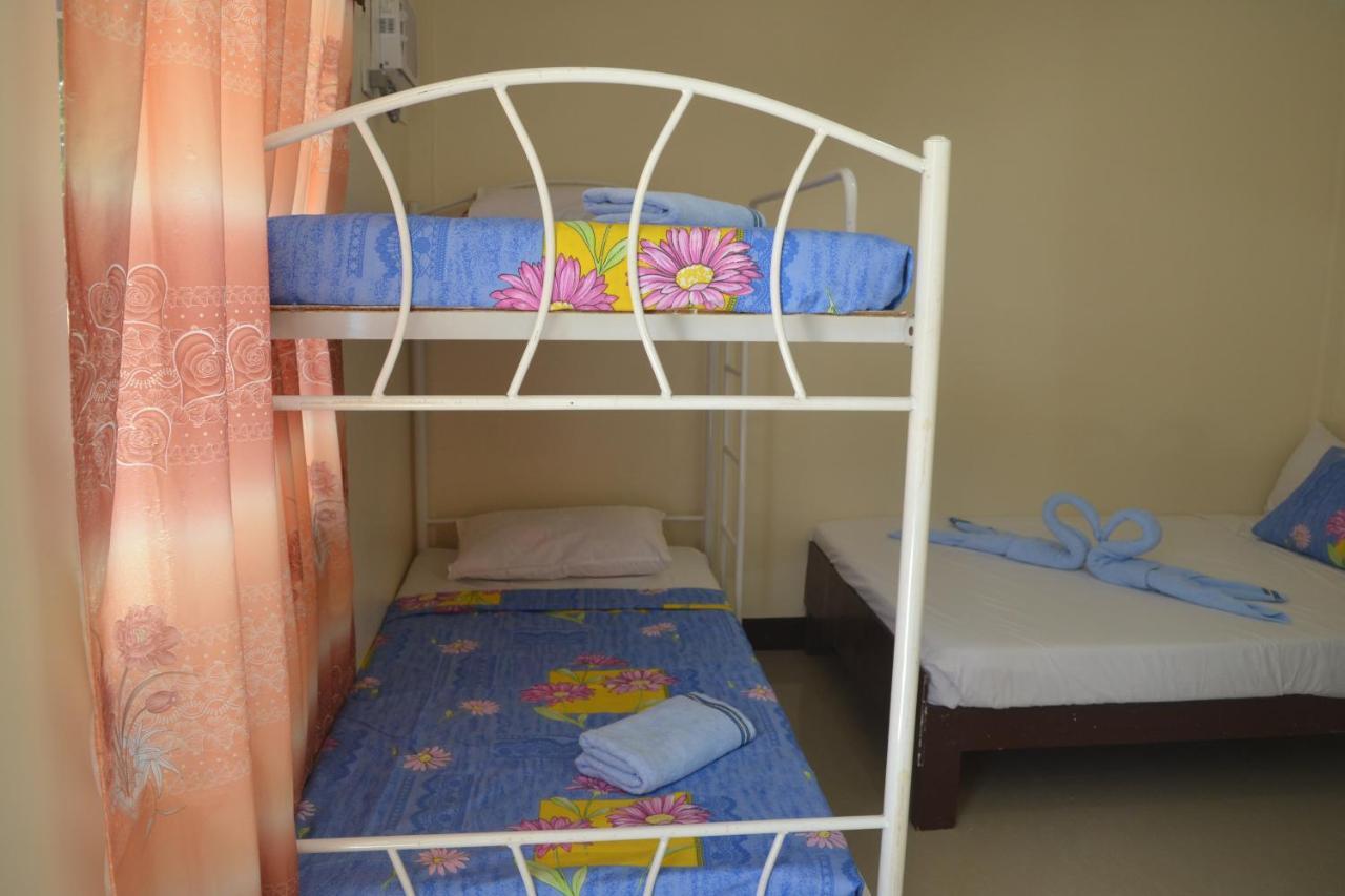 bahay-panuluyan En House Oslob