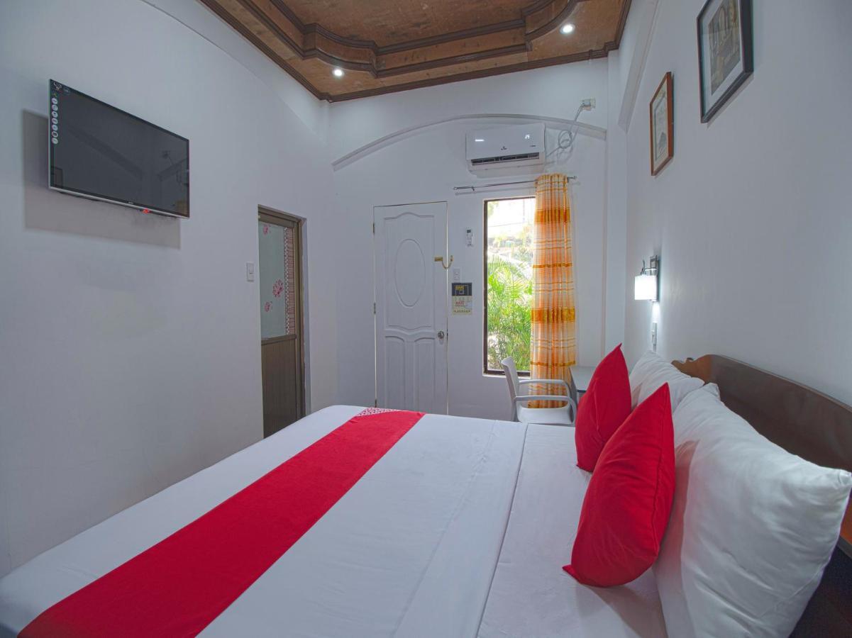 Oyo 771 Darius' Residences 3* Moalboal