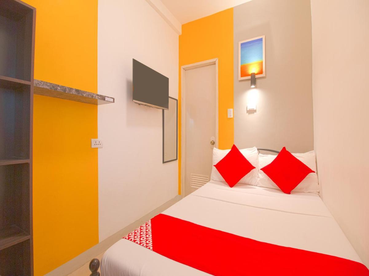 Barrio House Mactan 2*