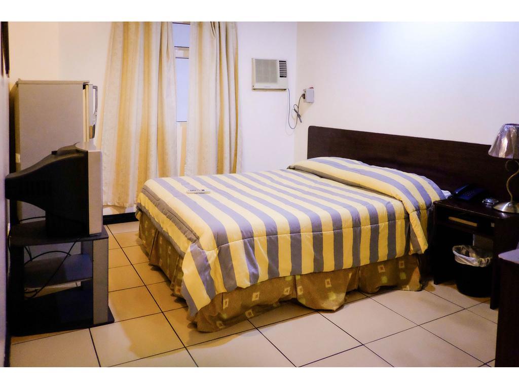 Crowne Garden Hotel 2*