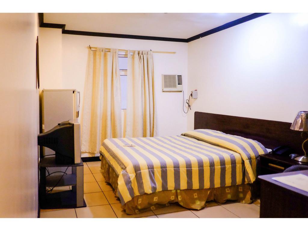 Hotel Crowne Garden Cebu
