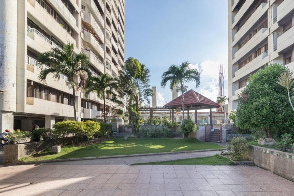 Hideaway , Need, And Nothing Don't Apartment *