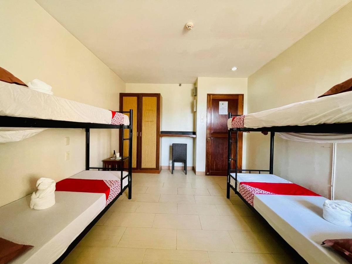 Oyo 130 Jy Crown Palace 3* Cebu