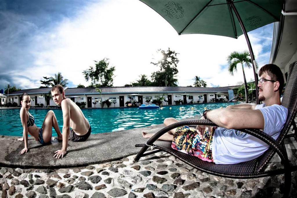 Natures Garden Park And Resort 3*