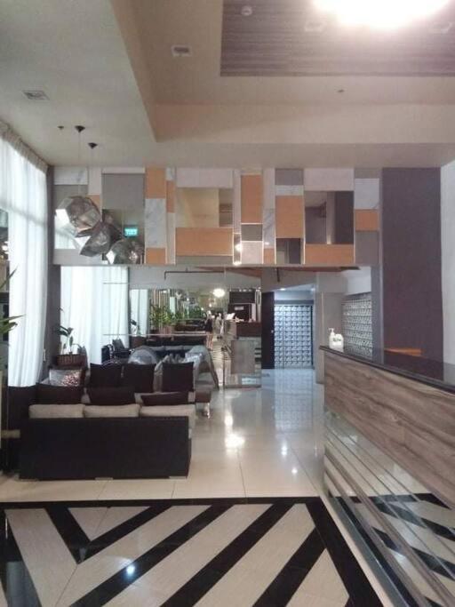 Persimmon - Unit- 16th Floor - 1641 Apartment