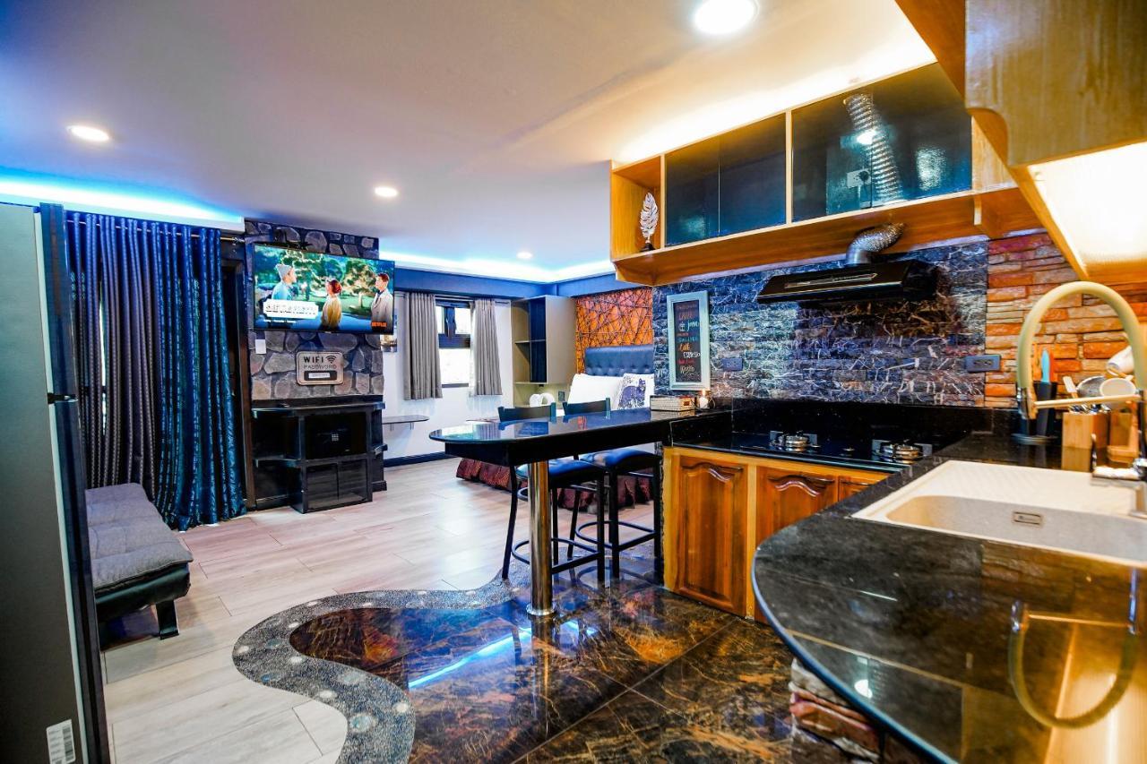 Apartment Clockworkorange Luxury 4-minutes Away To Airport *