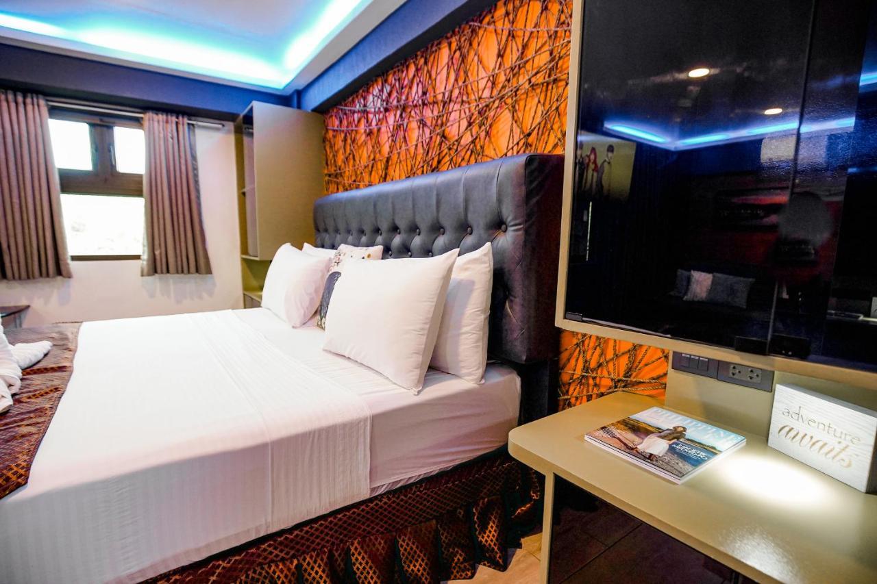 Apartment Clockworkorange Luxury 4-minutes Away To Airport *
