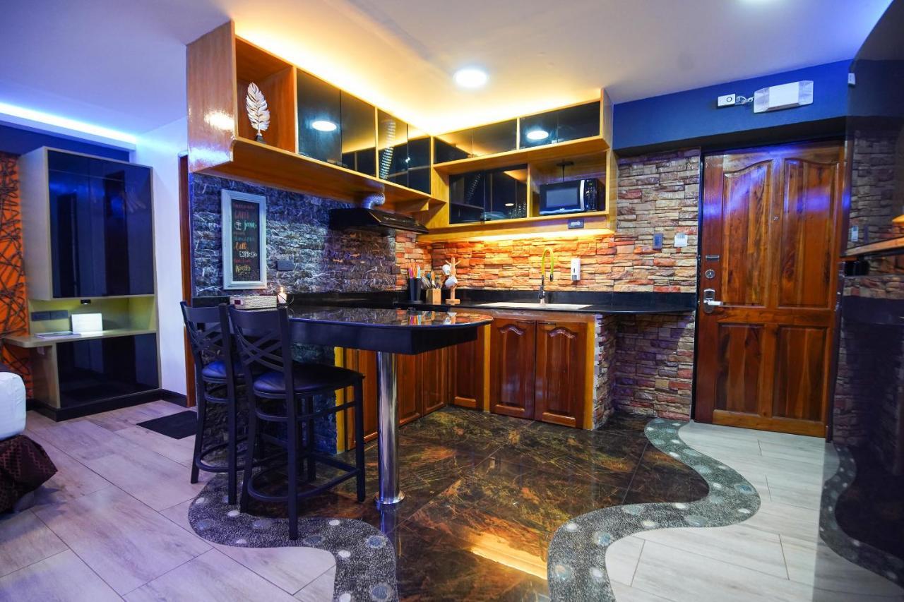 Apartment Clockworkorange Luxury 4-minutes Away To Airport Lapu-Lapu City