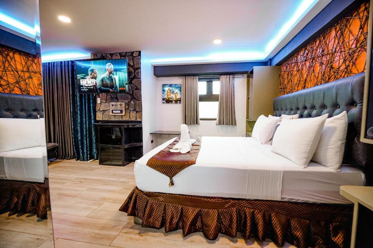 Apartment Clockworkorange Luxury 4-minutes Away To Airport Lapu-Lapu City