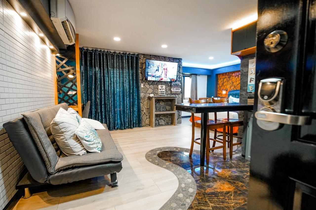 Clockworkorange Luxury 4-minutes Away To Airport Apartment Lapu-Lapu City