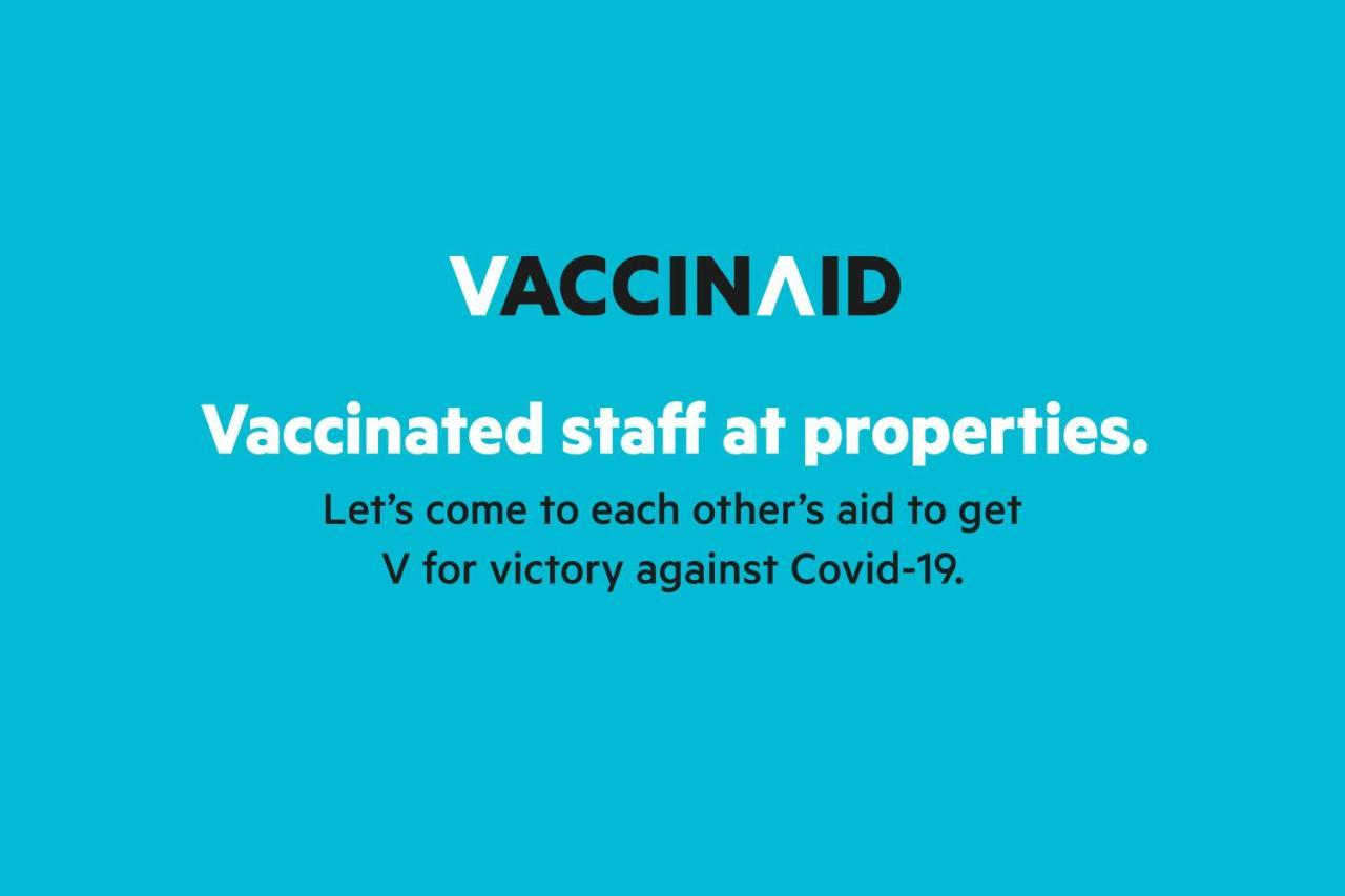 Vaccinated Staff - Oyo 465 Ford's Hotel Cebu