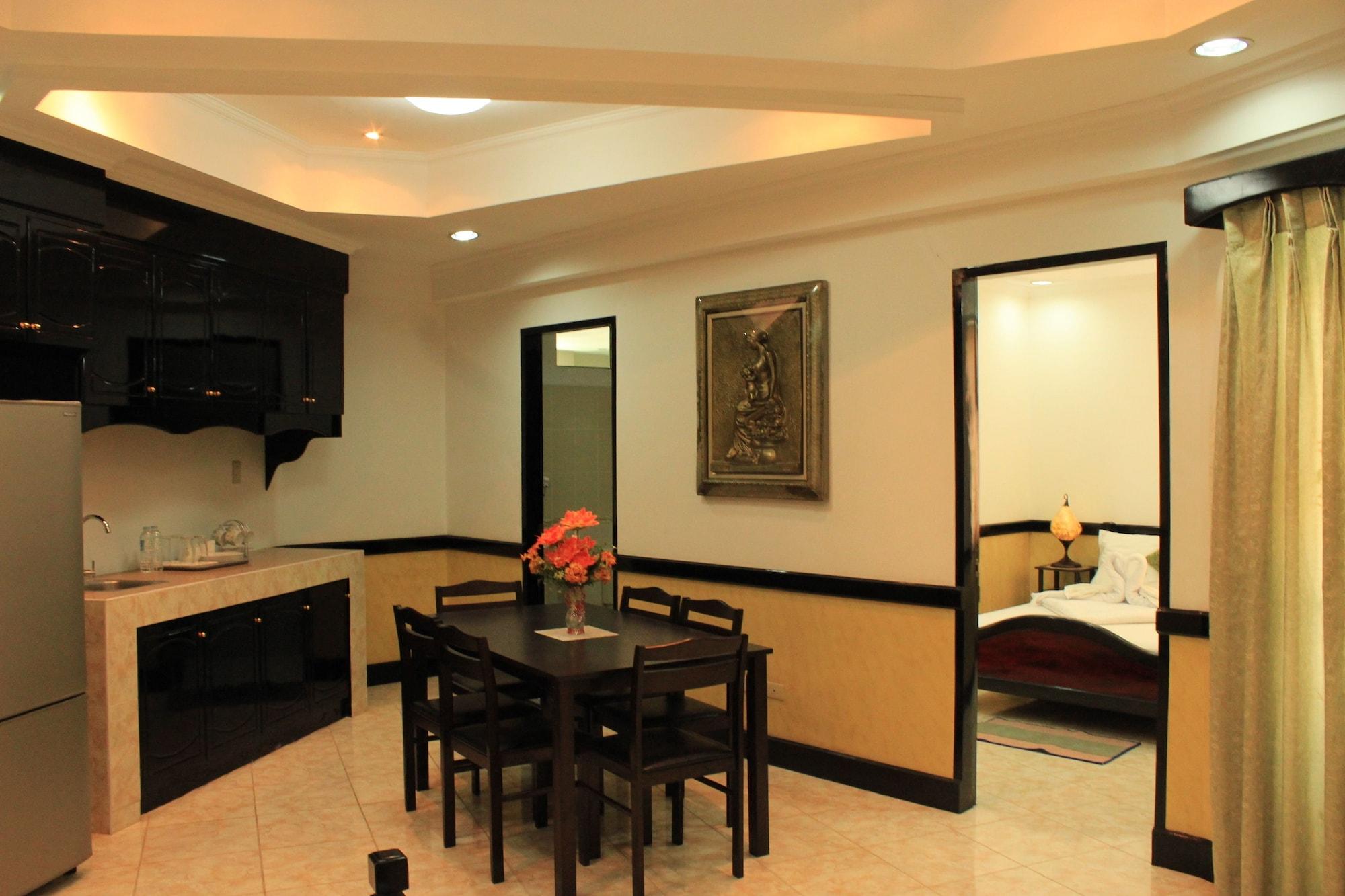 One 2* Lapu-Lapu City