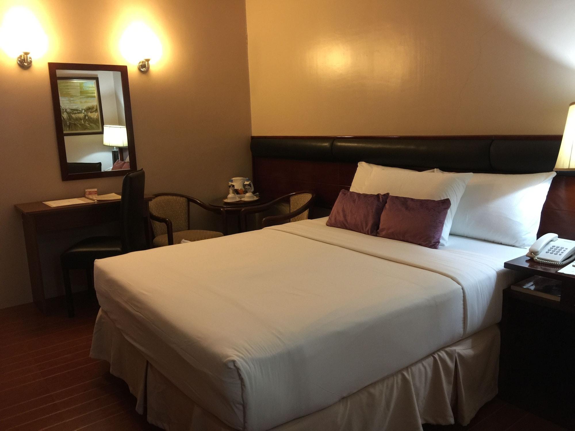 Hotel Allure & Cebu