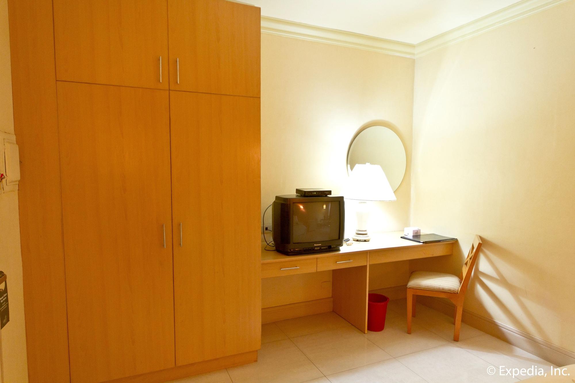 Crown Regency Residences - Quarantine 3*