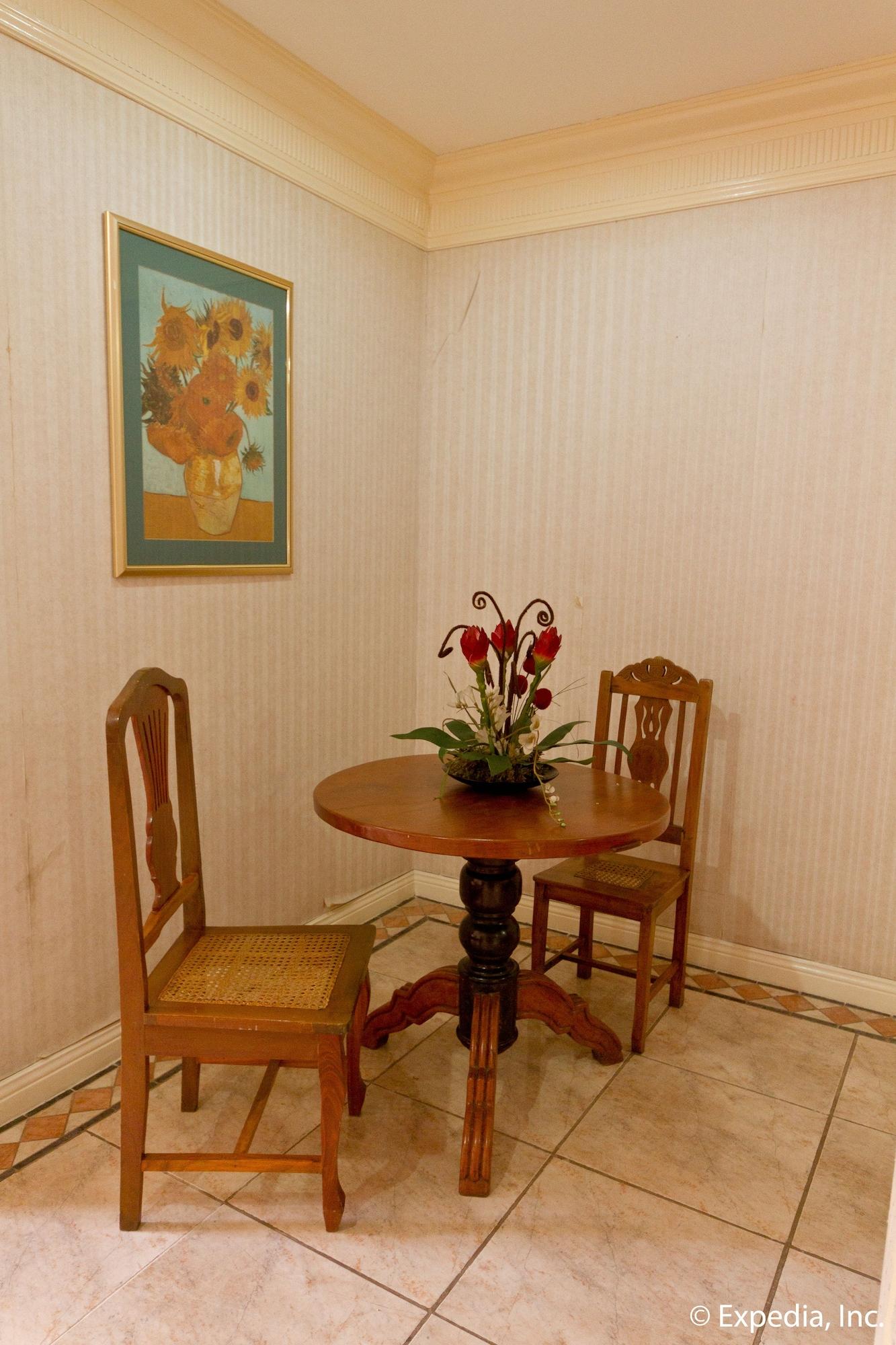 Crown Regency Residences - Quarantine Hotel 3*