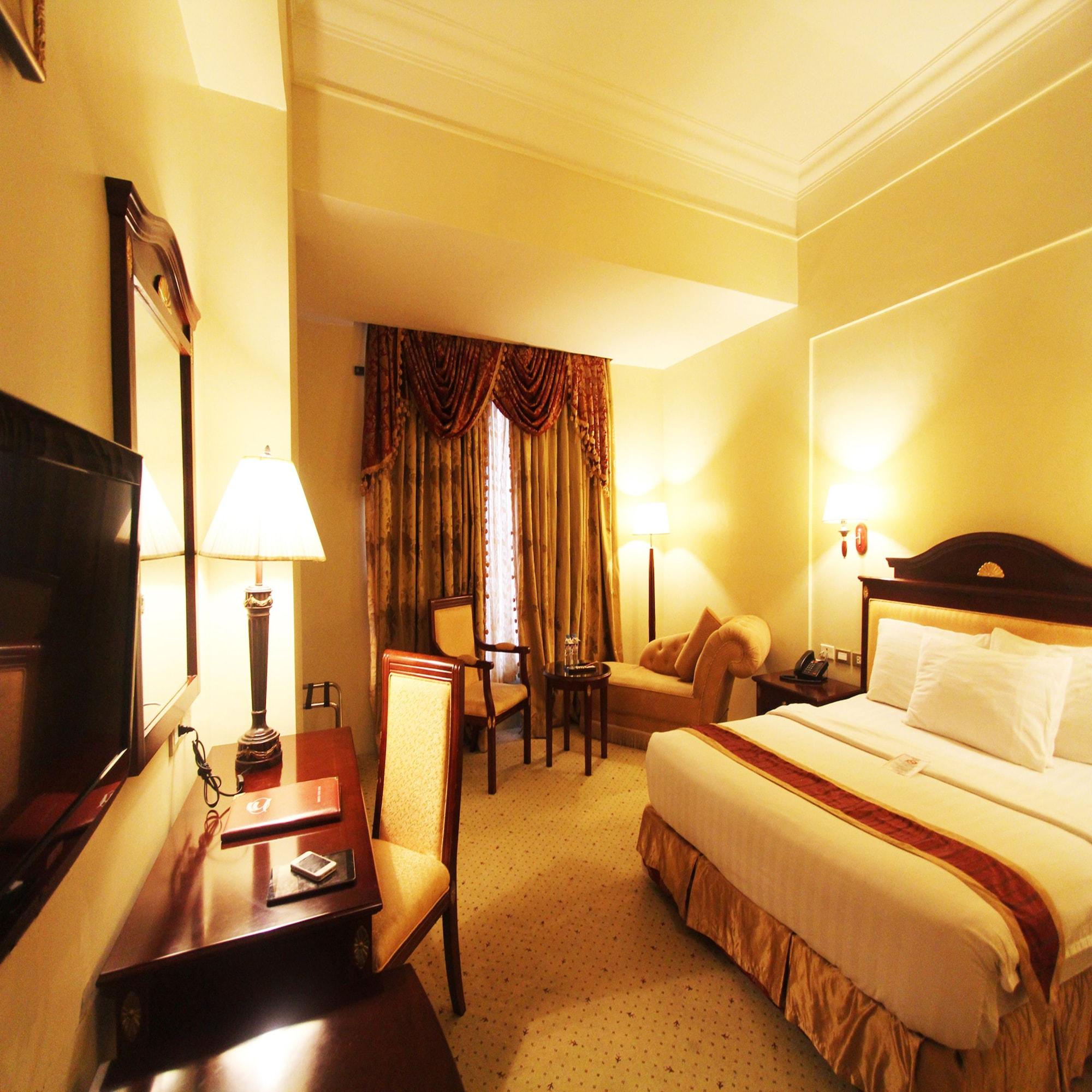 Hotel Sarrosa International And Residential 3*