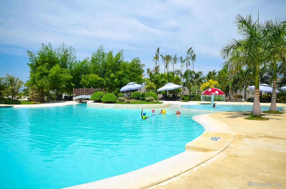 Solea Seaview Resort