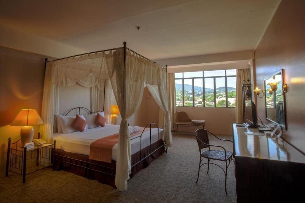 Hotel Grand