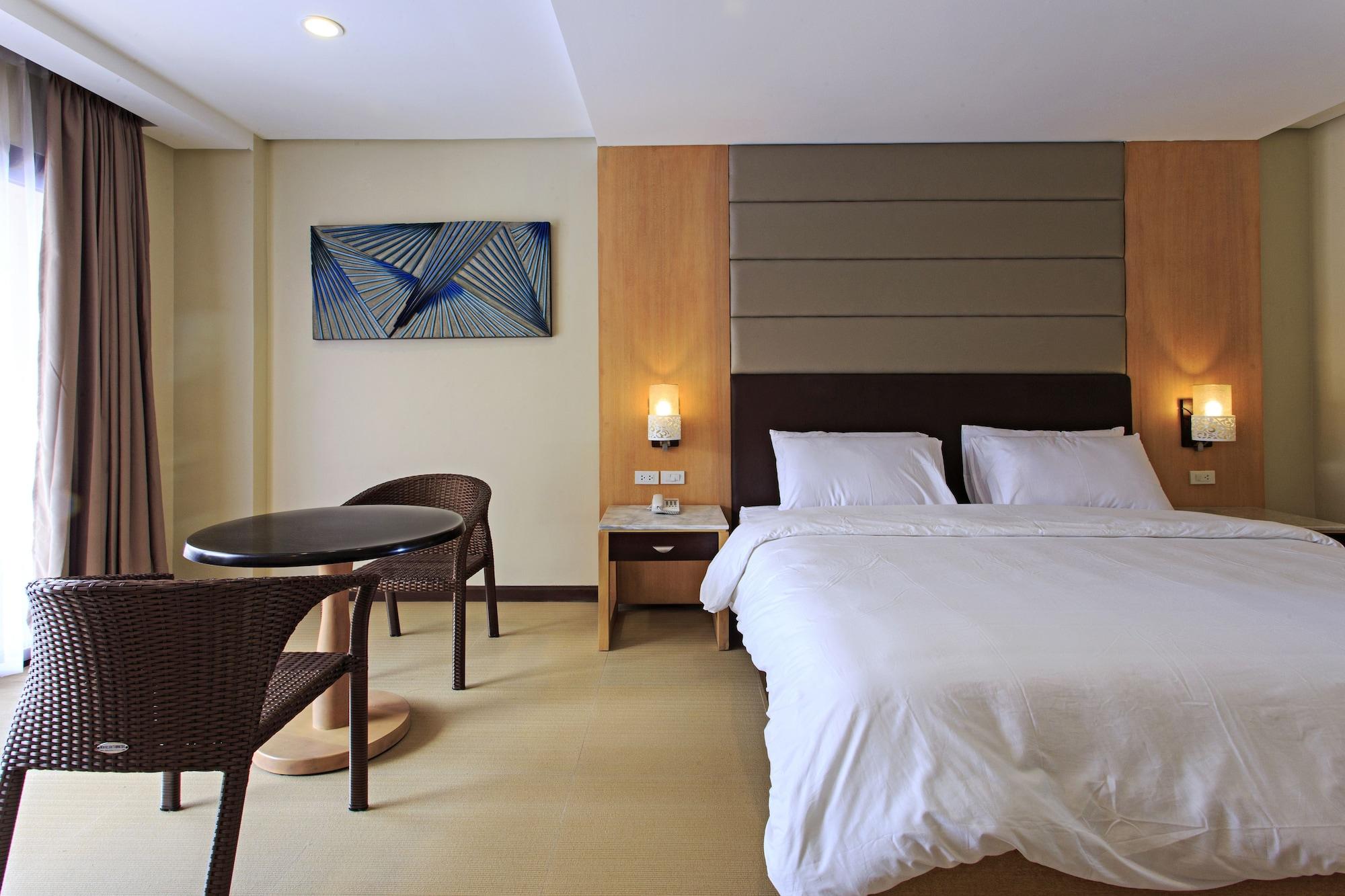 Resort Westown Lagoon - South Wing Cebu