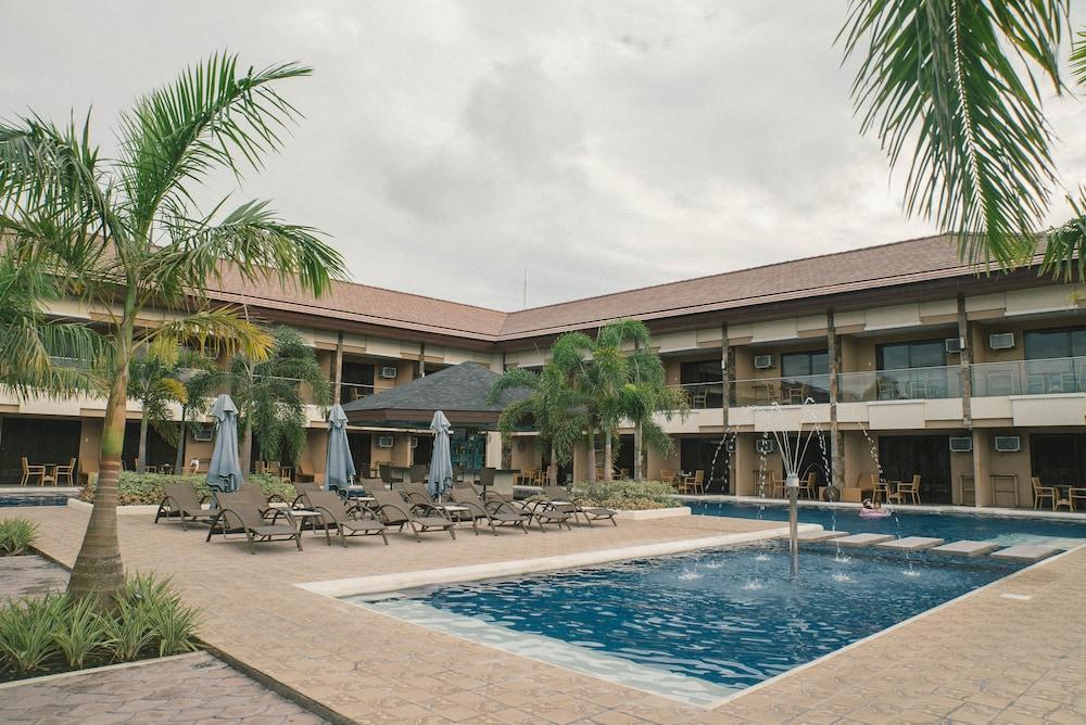 Westown Lagoon - South Wing