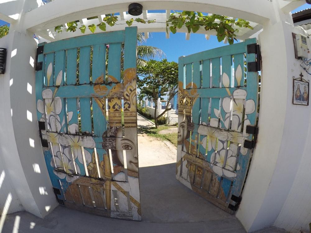 Kandugyap House By The Sea Hotel 2*