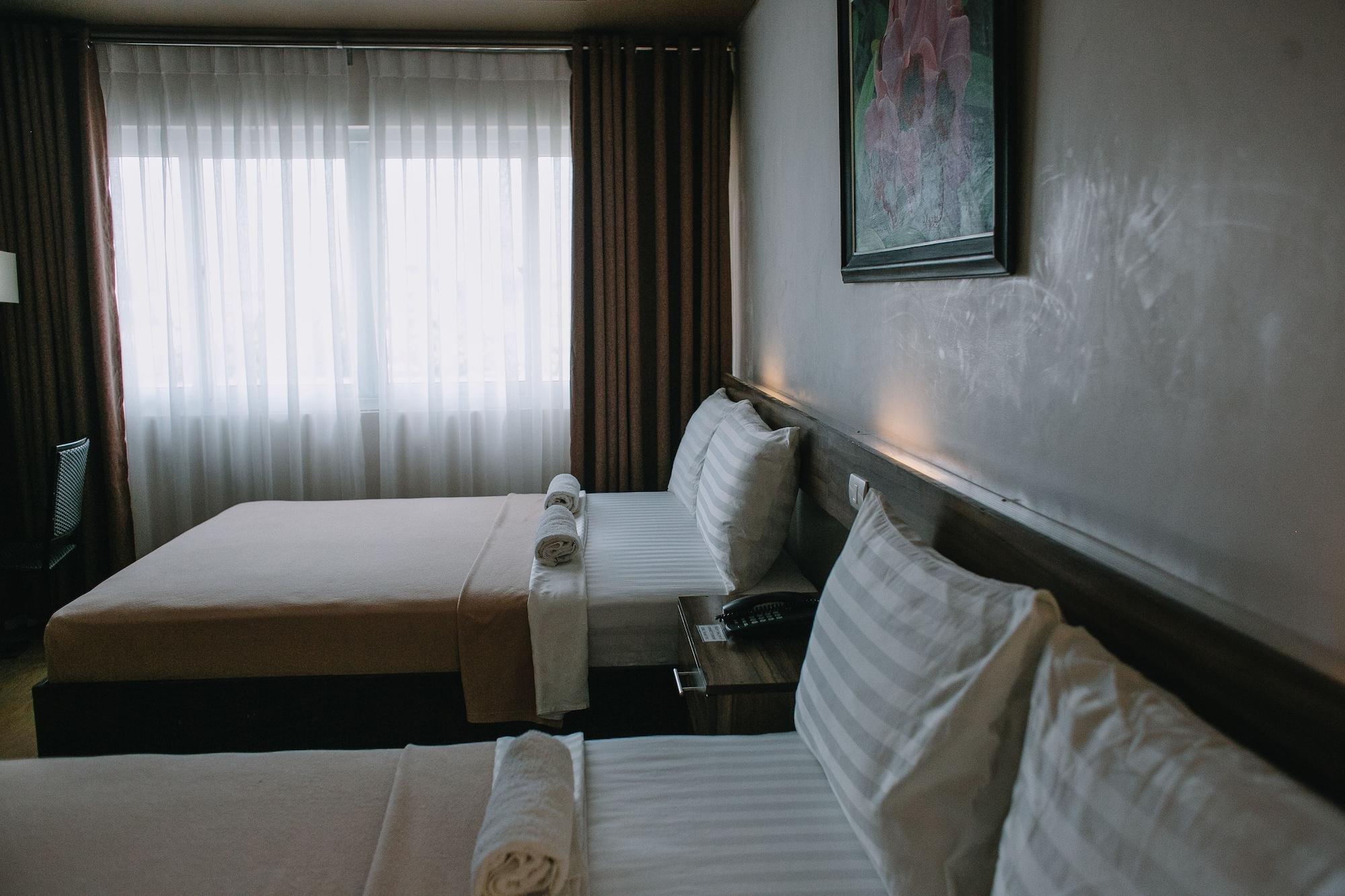 Hotel Leope 3*