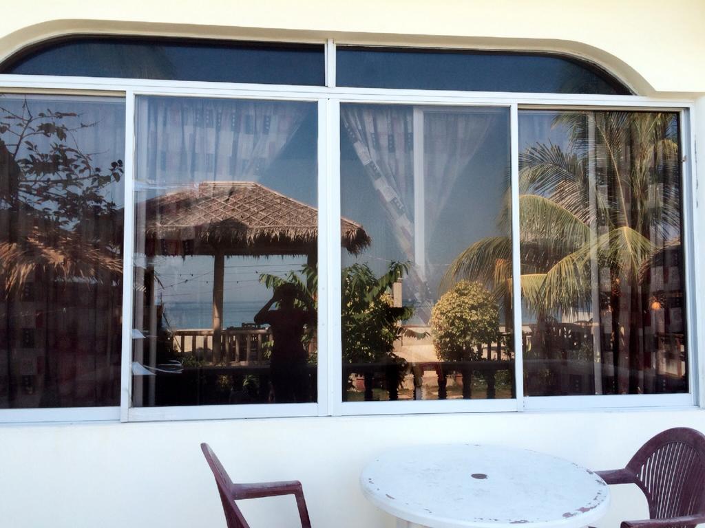 Garden Beach Resort Oslob