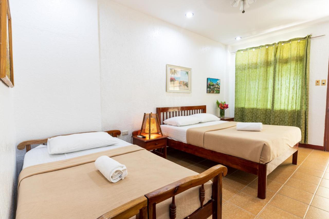 Marina Village Resort Moalboal