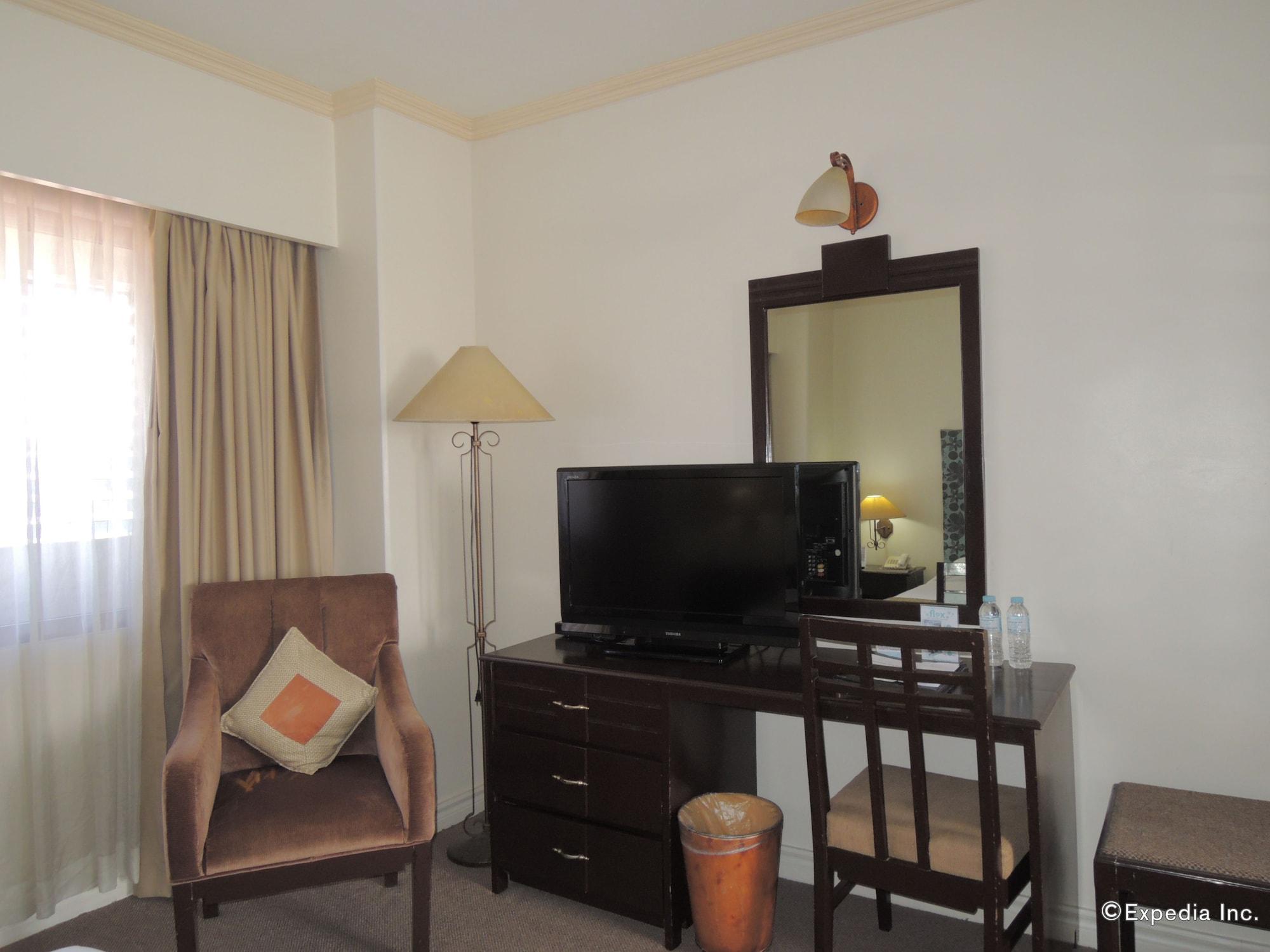 The Bellavista 3* Lapu-Lapu City