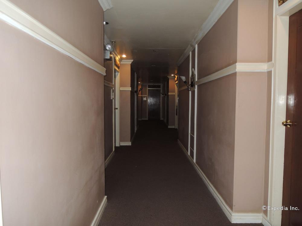 The Bellavista Hotel 3*