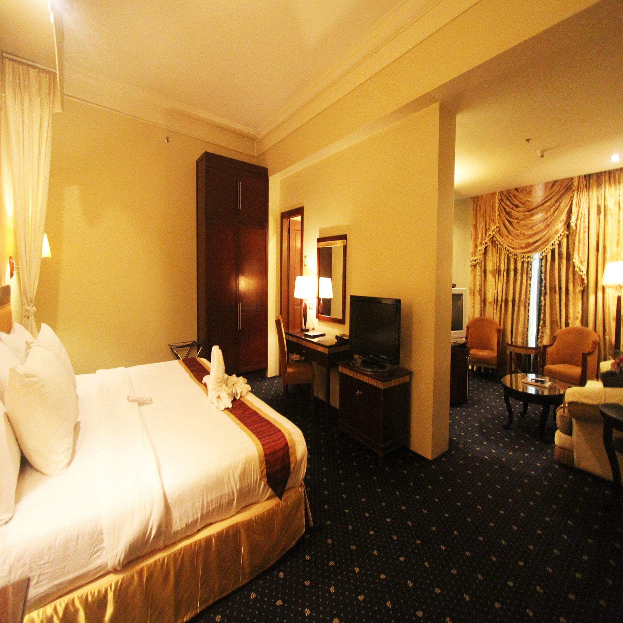 Sarrosa International And Residential Cebu