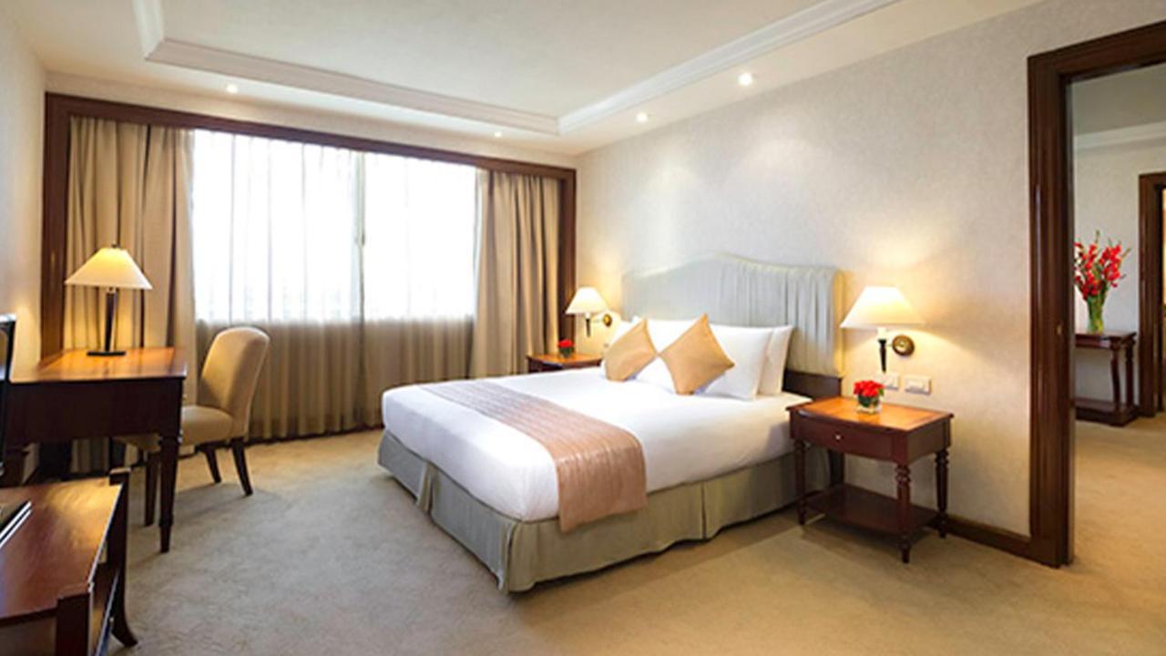 Marco Polo Plaza Hotel