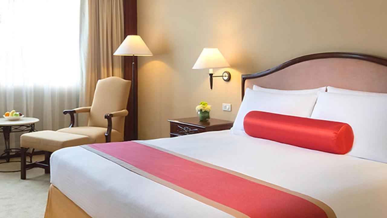 Marco Polo Plaza Hotel