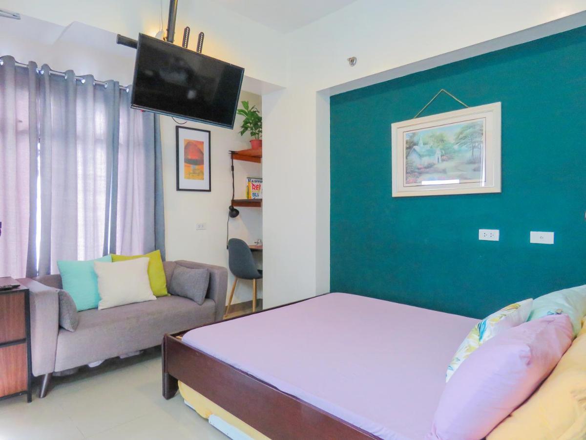 Mabolo Garden Flats Poolside Unit * Cebu