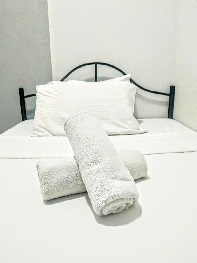 Barrio House Mactan 2*