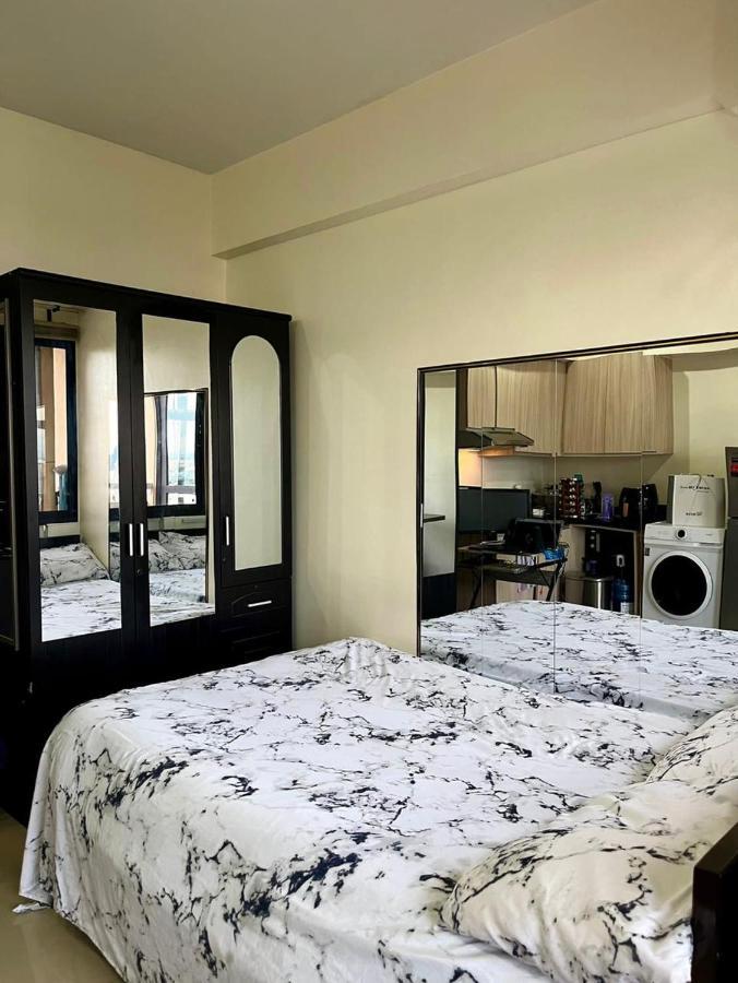 Cozy Studio, Super Fast Internet, Workspace And Washer *