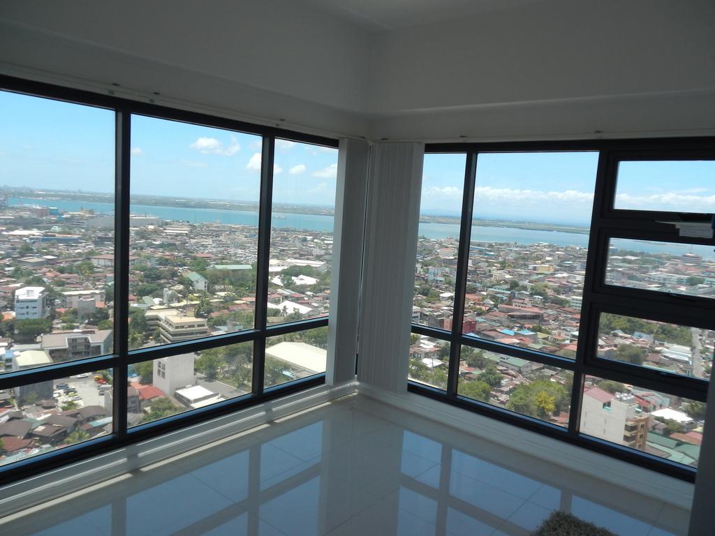 Ultima Residences Ramos Tower - Unit 2709 *