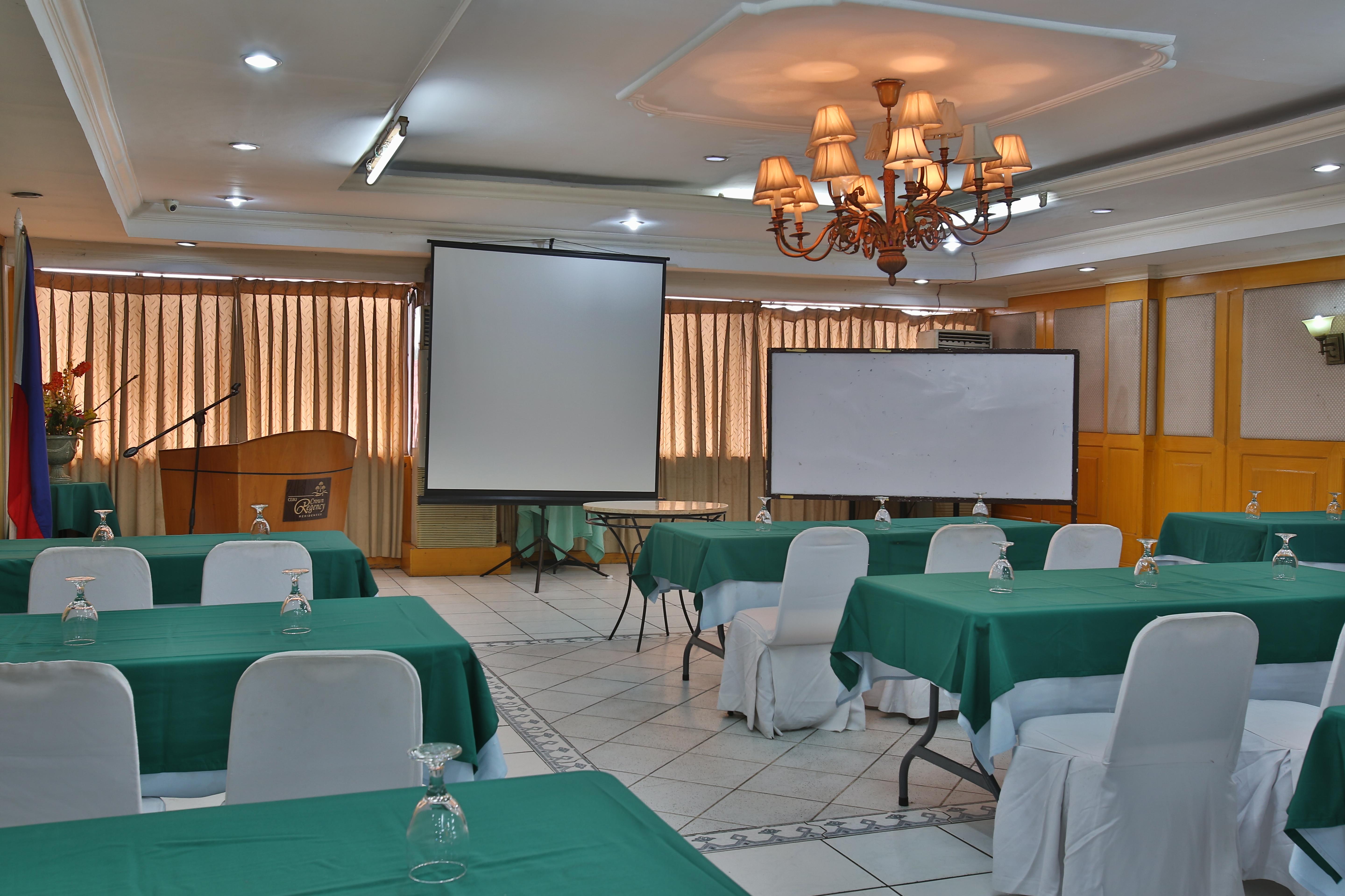 Hotel Crown Regency Residences - Quarantine