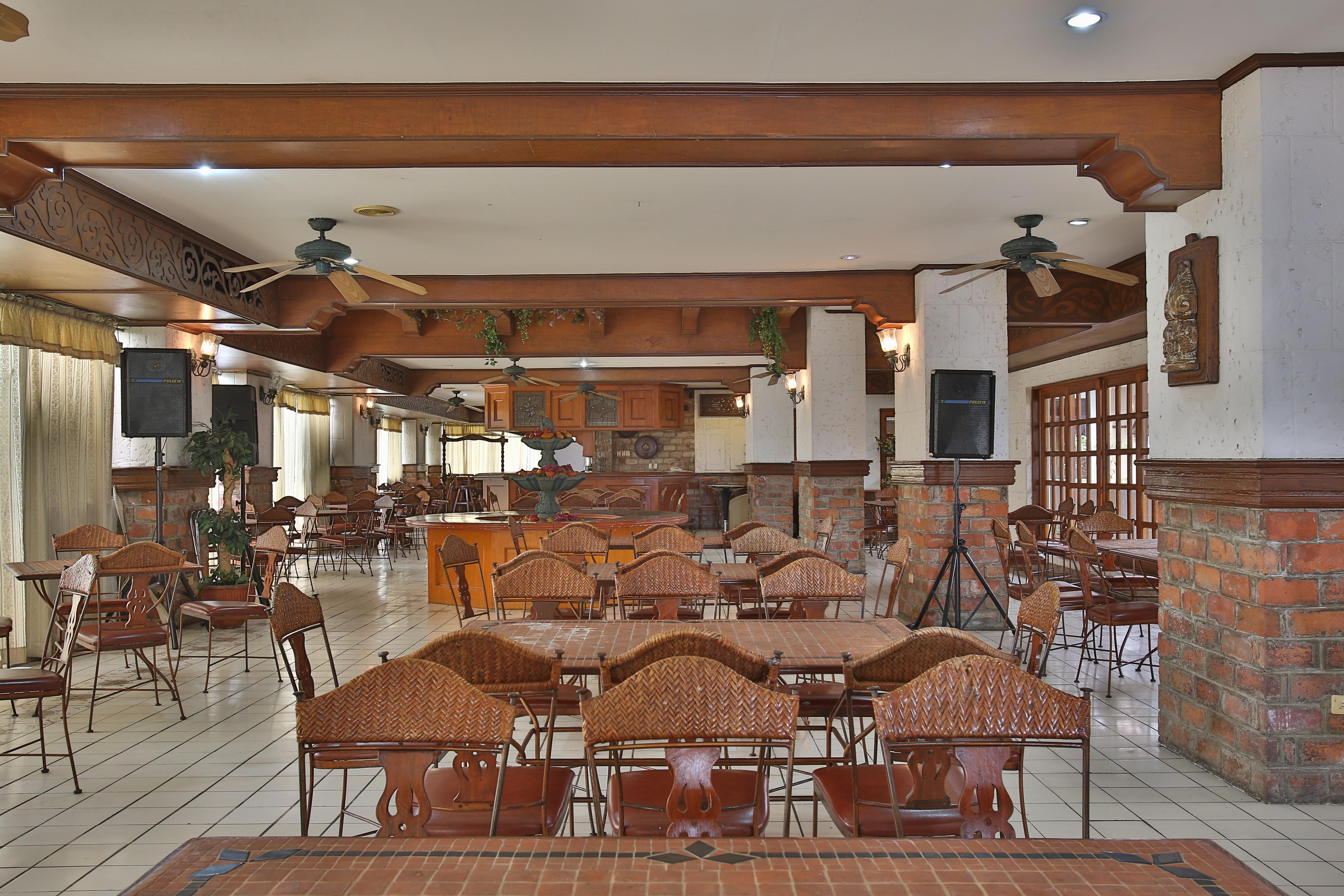 Crown Regency Residences - Quarantine 3* Cebu