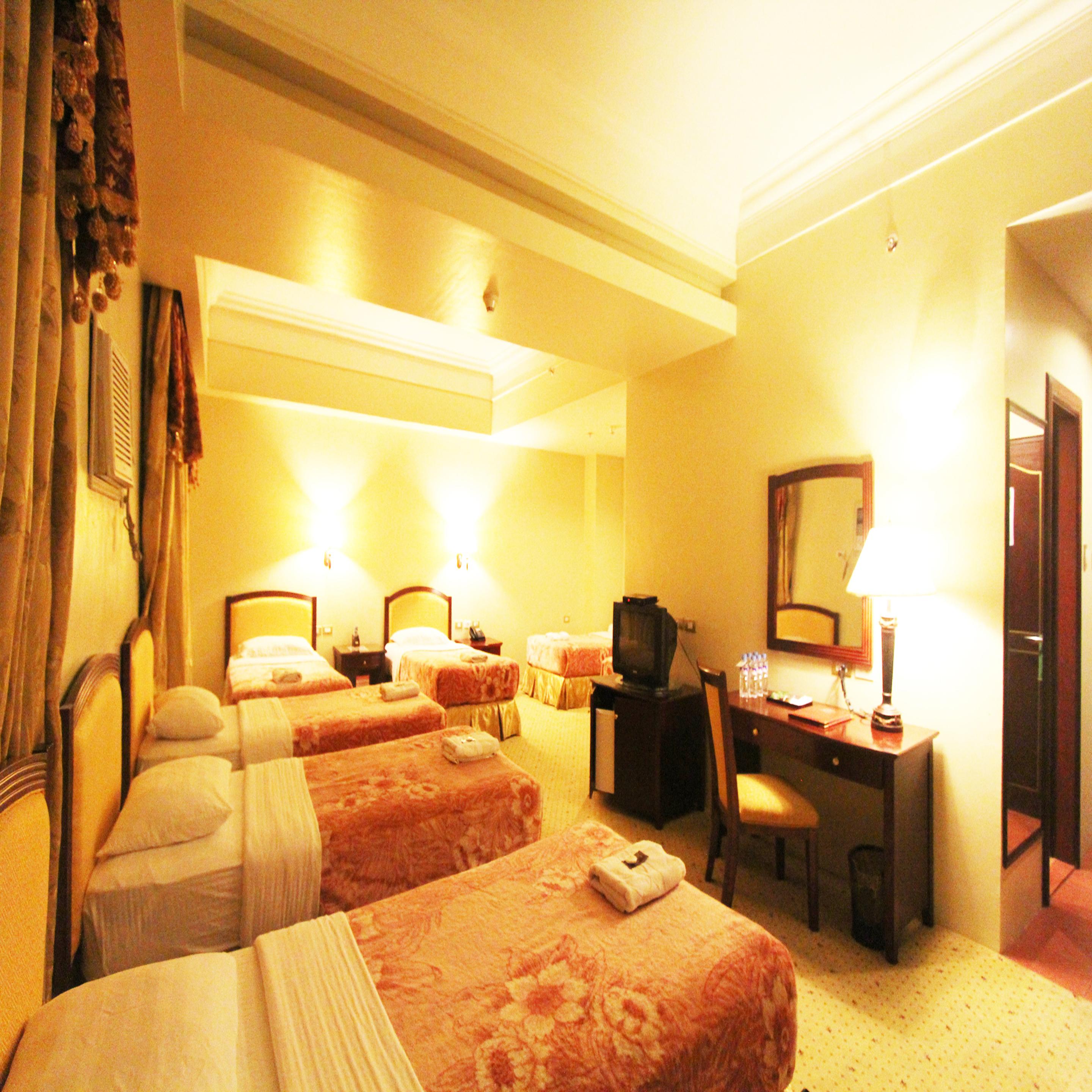Sarrosa International And Residential 3*