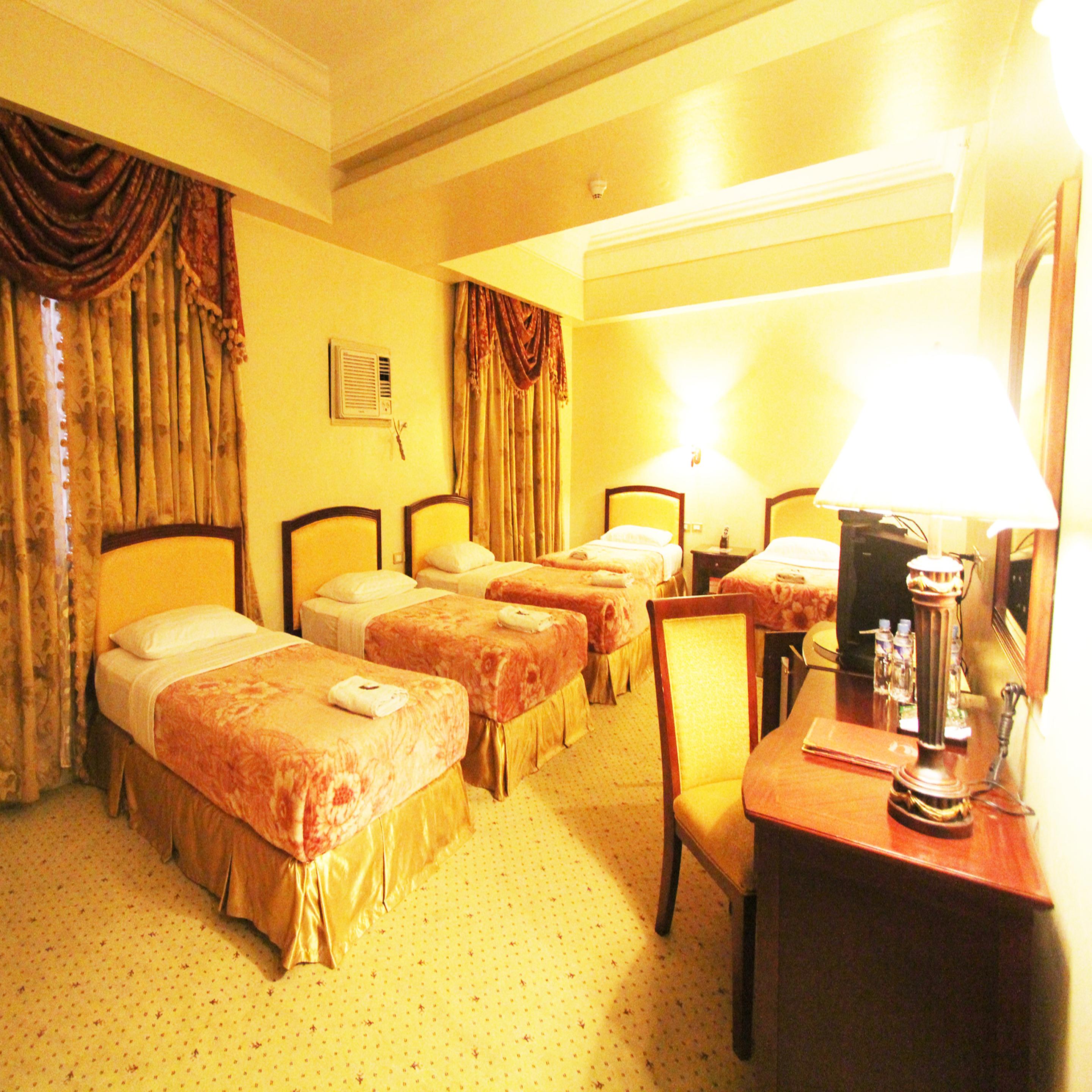 Sarrosa International And Residential Hotel