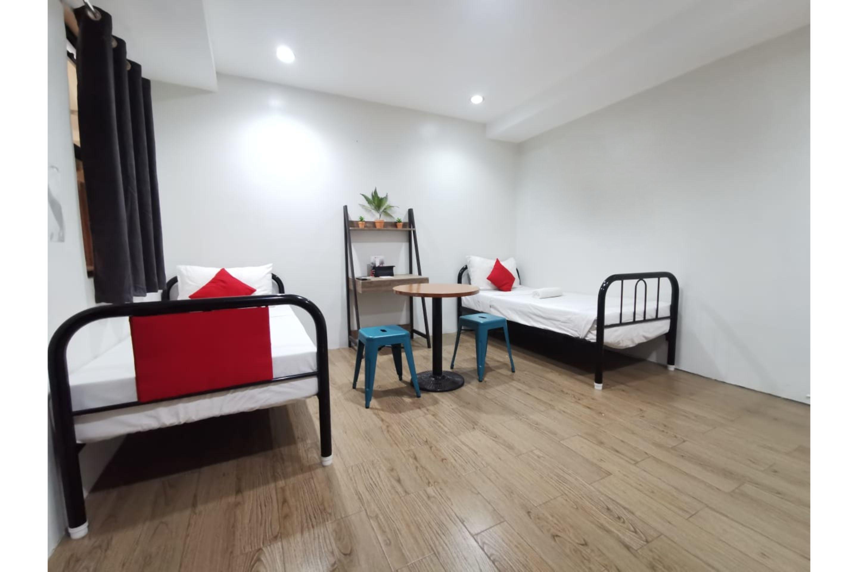 Oyo 443 Maria Cristina Arcade Hotel 3*