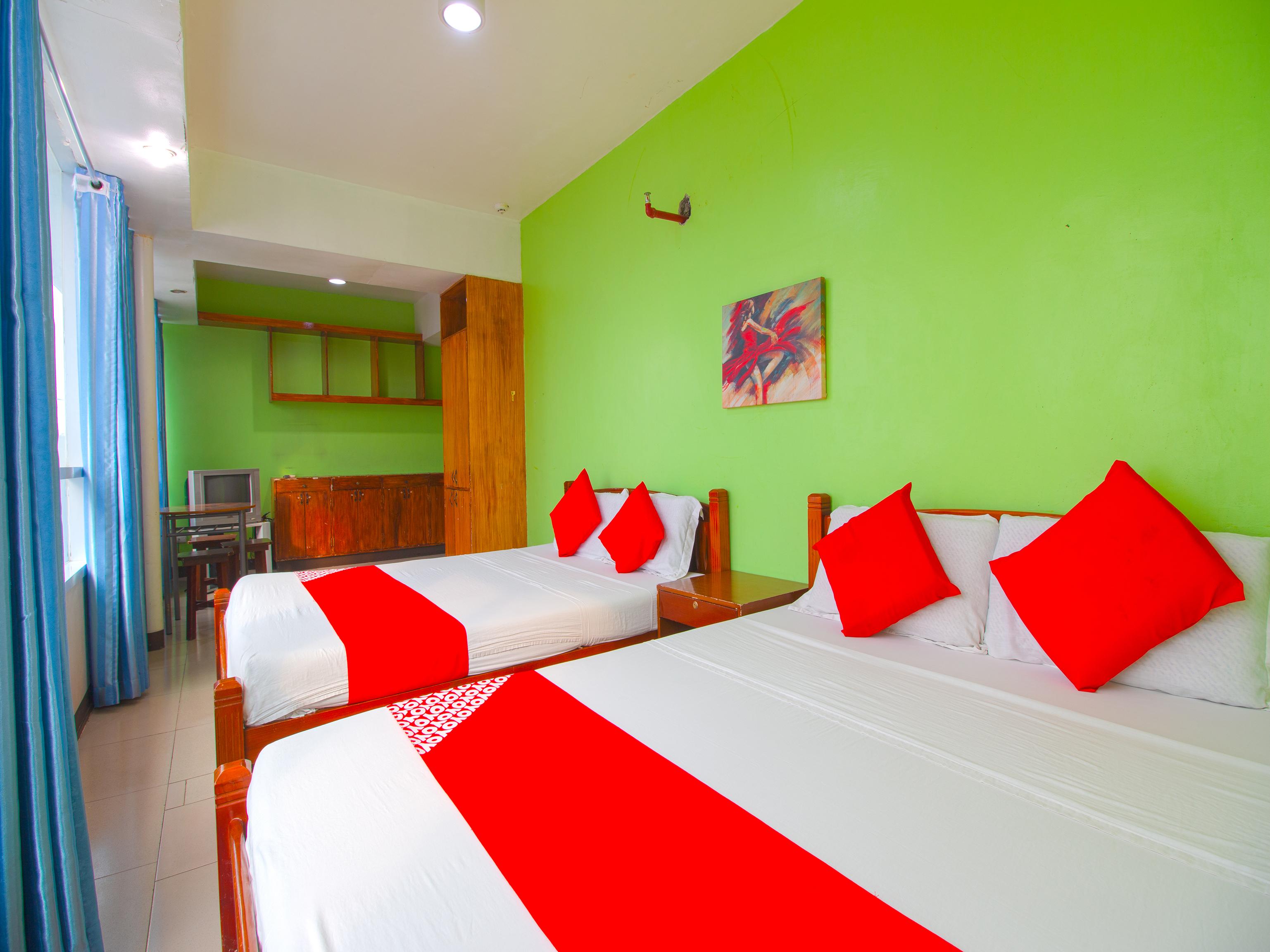 Hotel Oyo 677 Roseate