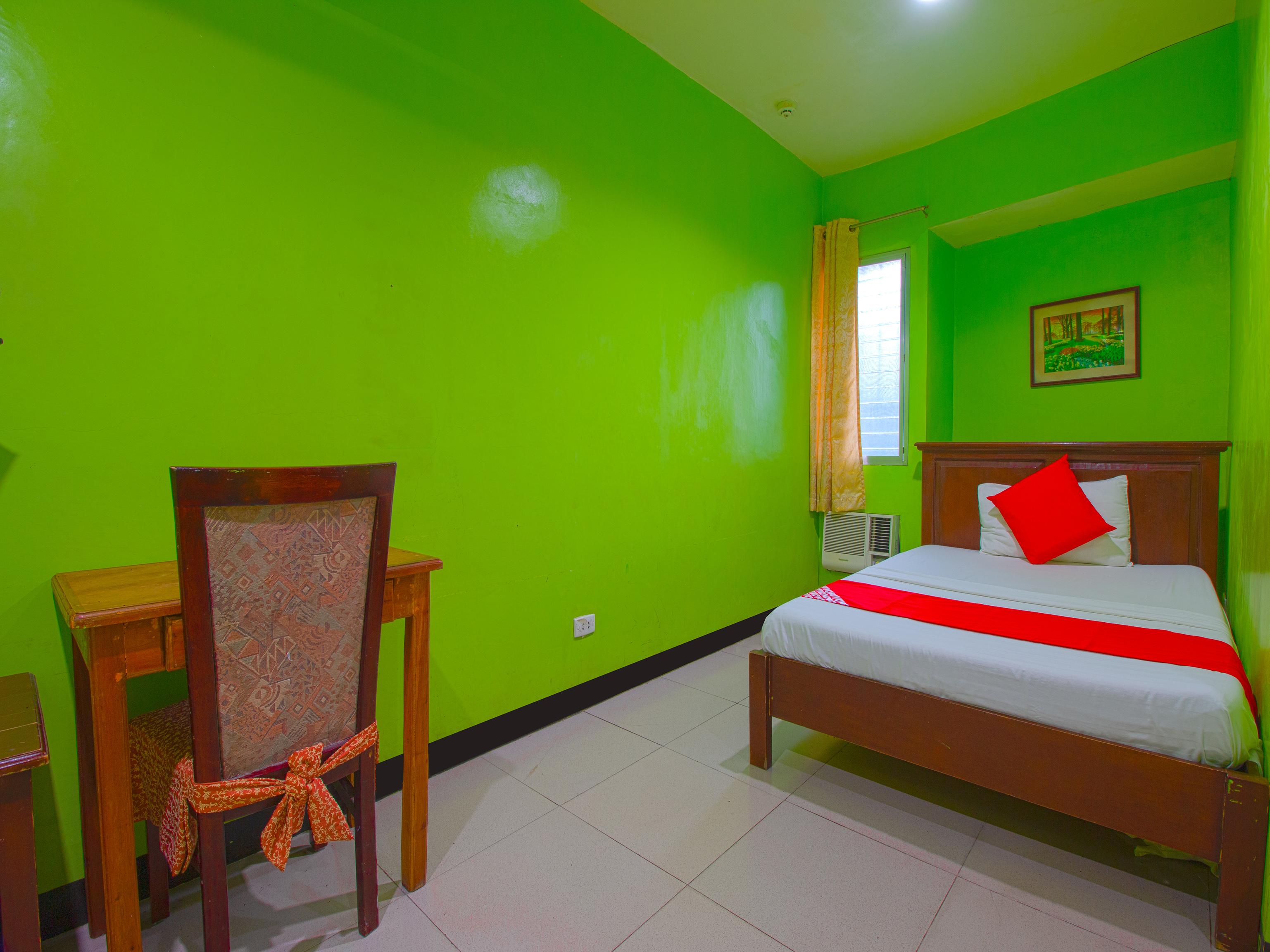 Oyo 677 Roseate Hotel Cebu