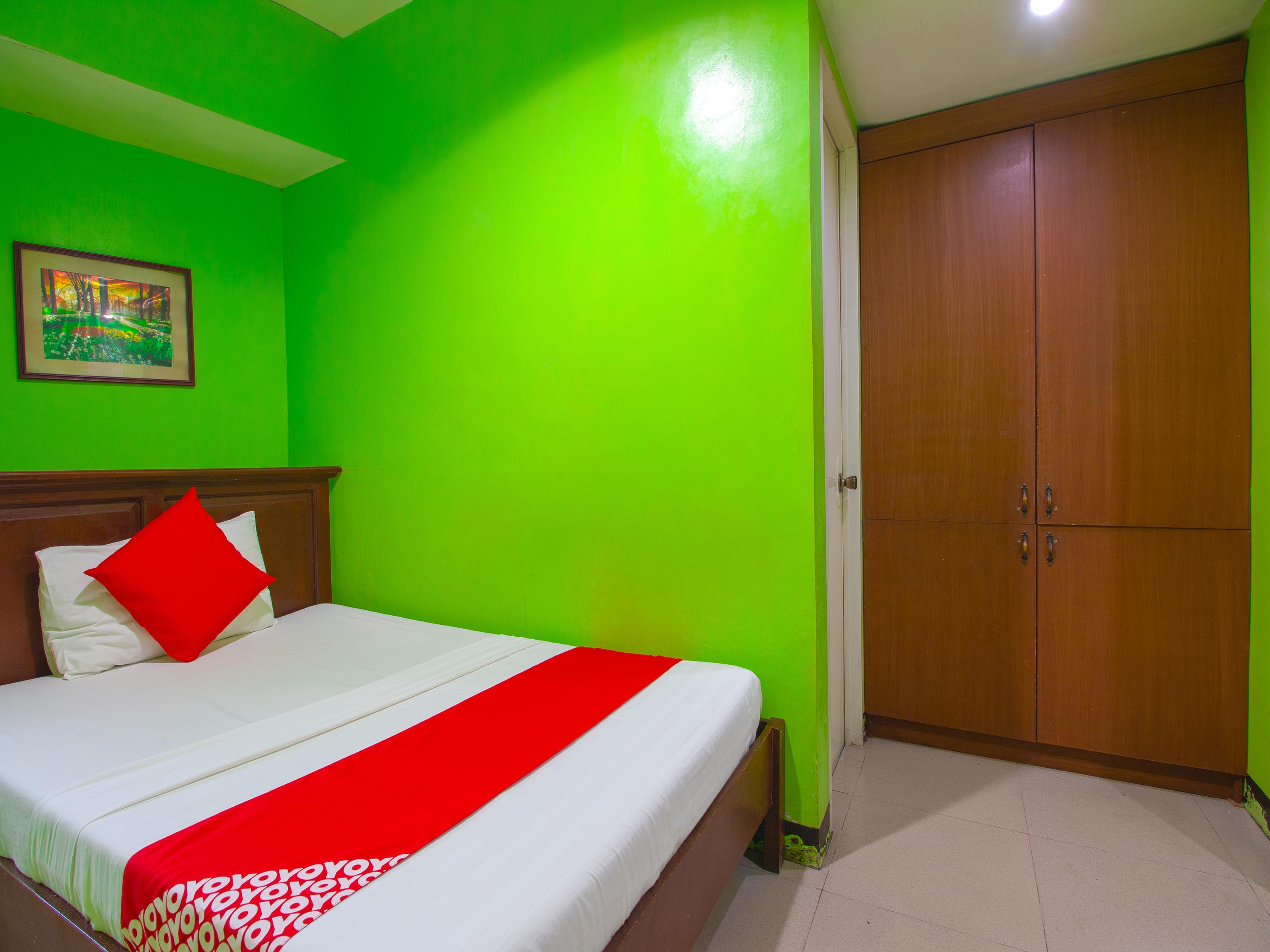 Oyo 677 Roseate Hotel Cebu