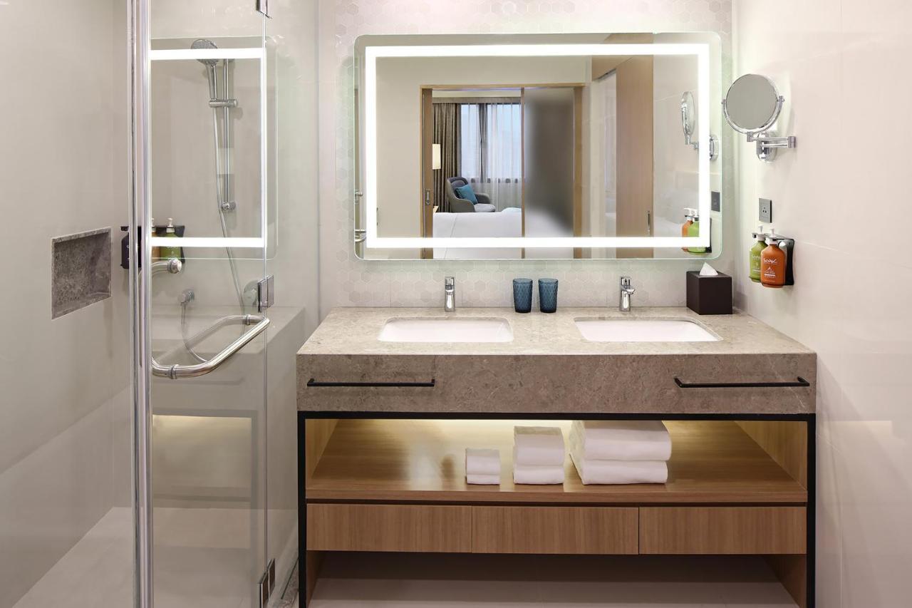 By Ihg Hotel 4*