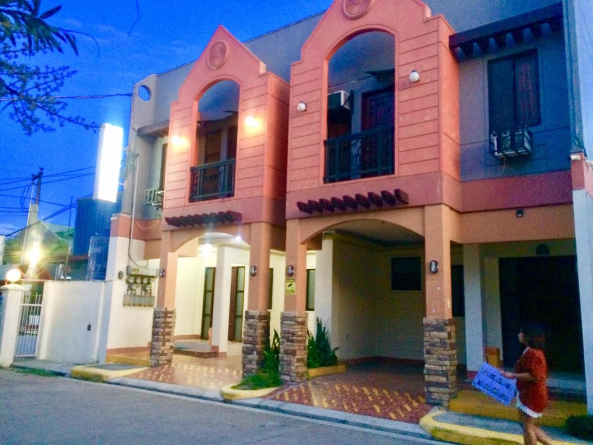 Manora bahay-panuluyan Talisay (Cebu)