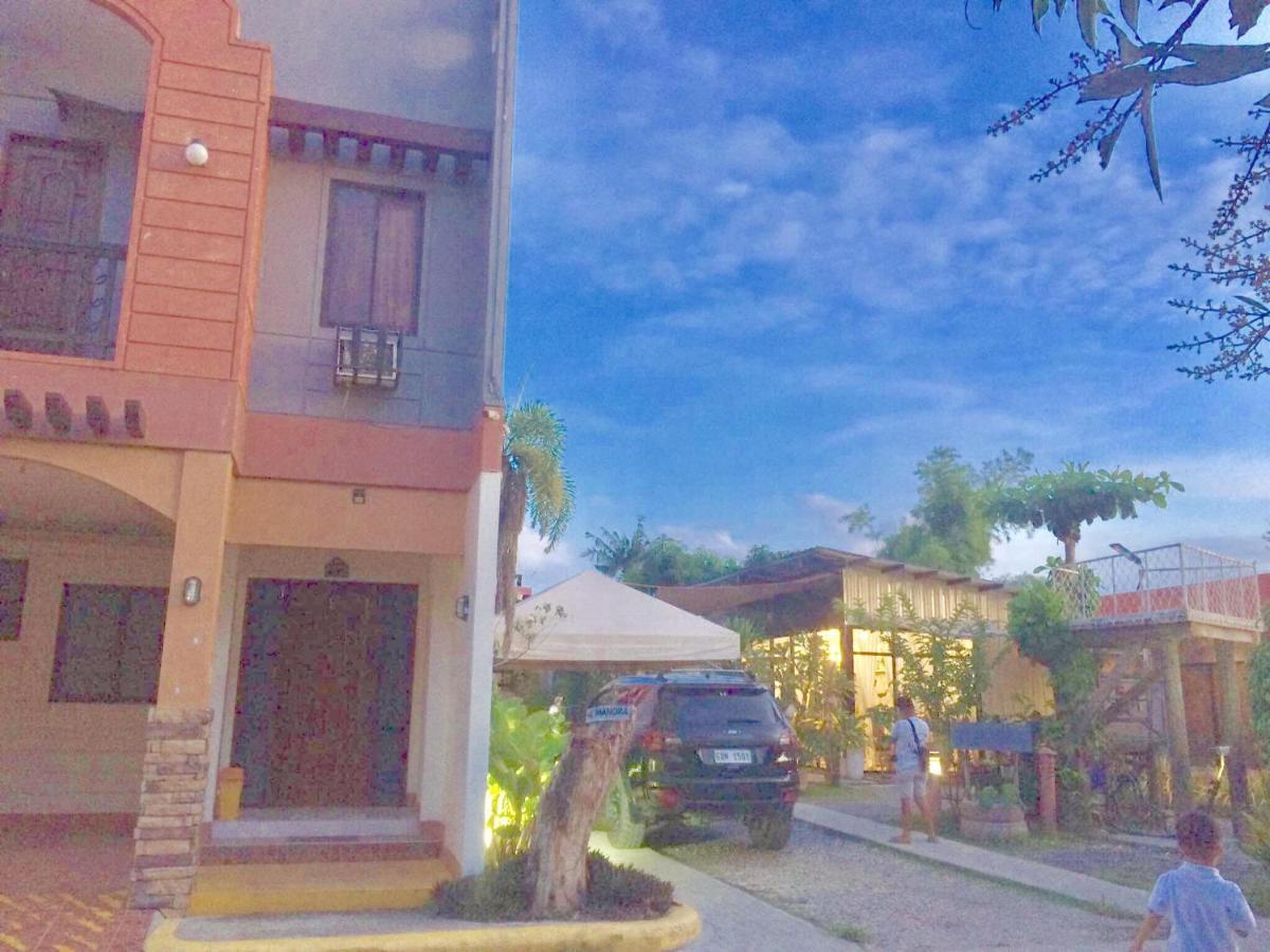bahay-panuluyan Manora Talisay (Cebu)