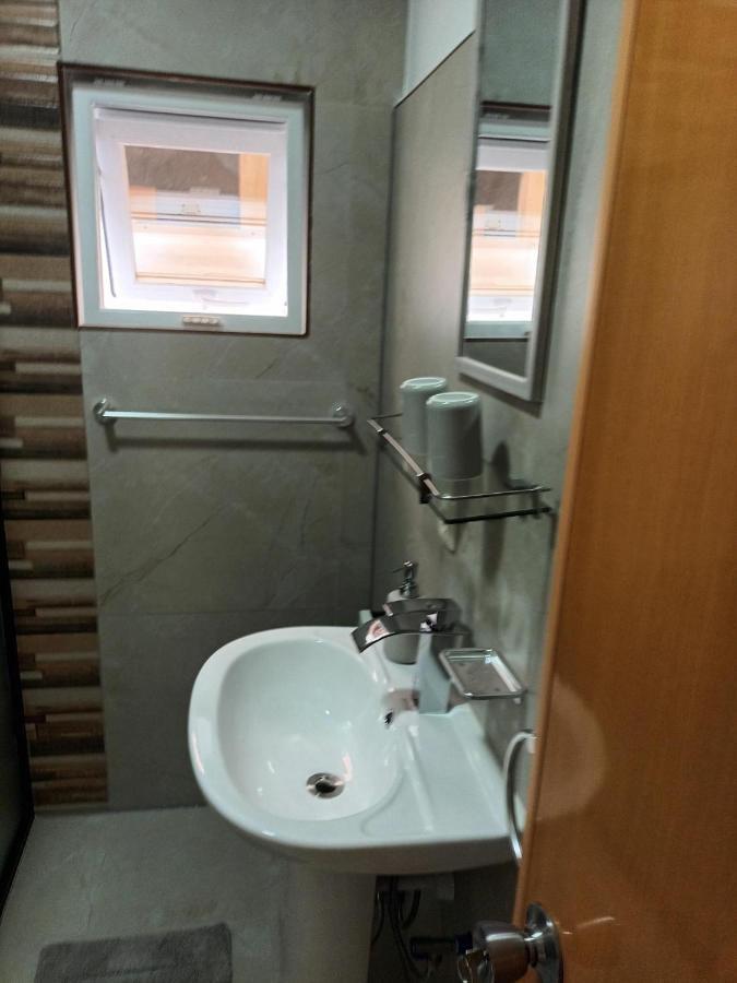 Skott's Comfy * Santa Fe (Cebu)