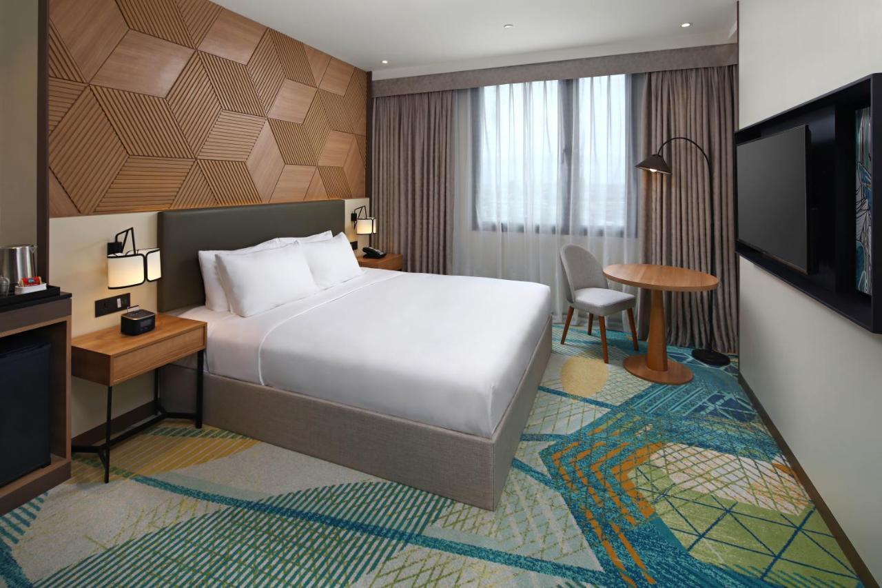 By Ihg 4*